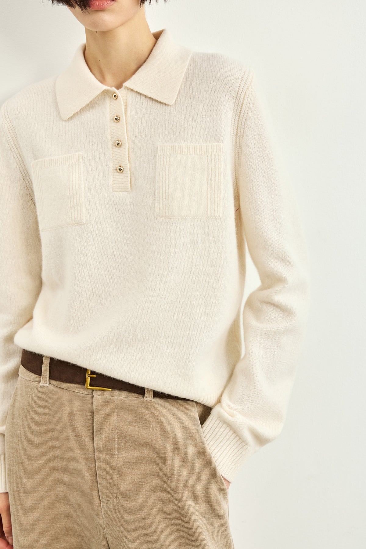 #color_Off White