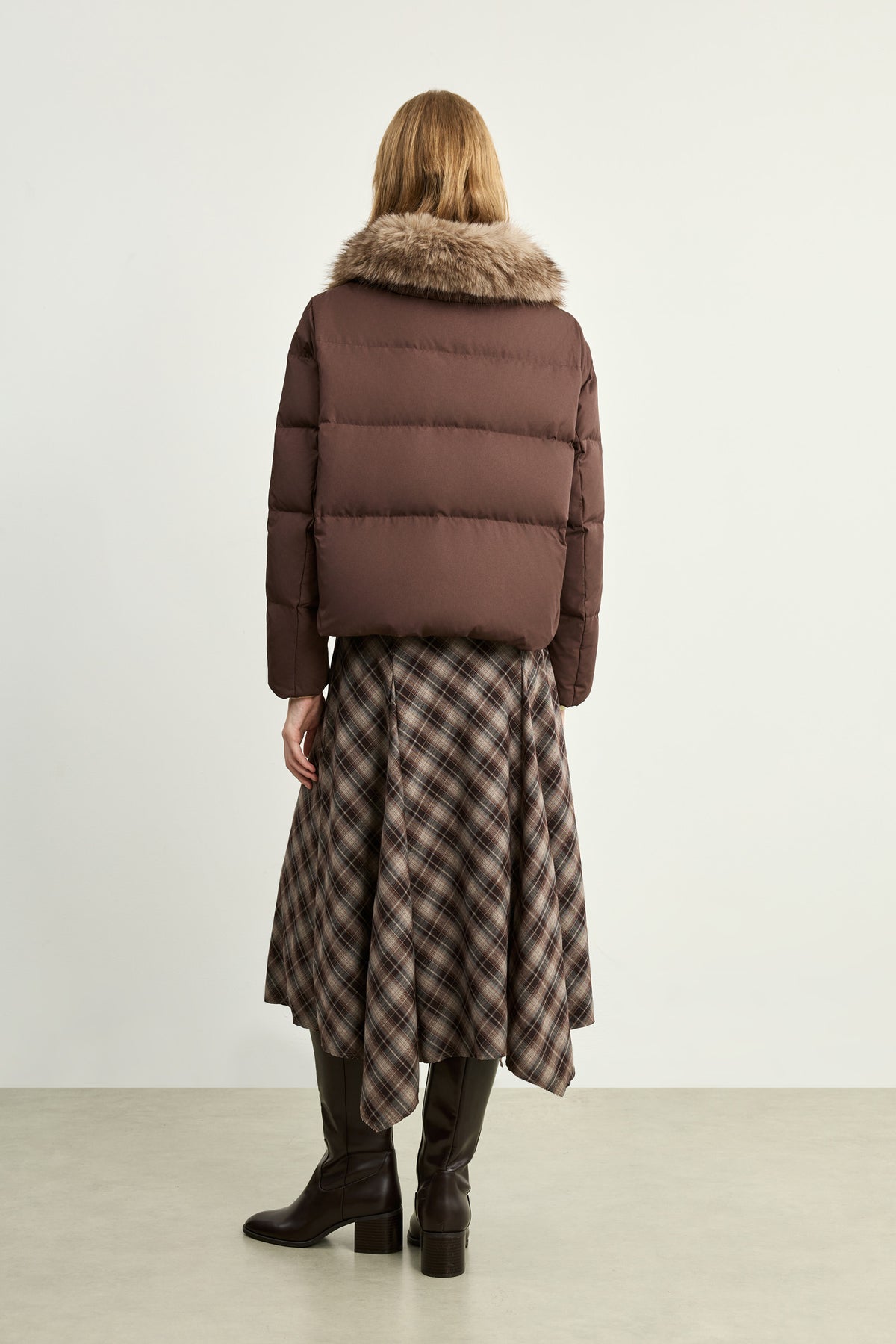 #color_Brown