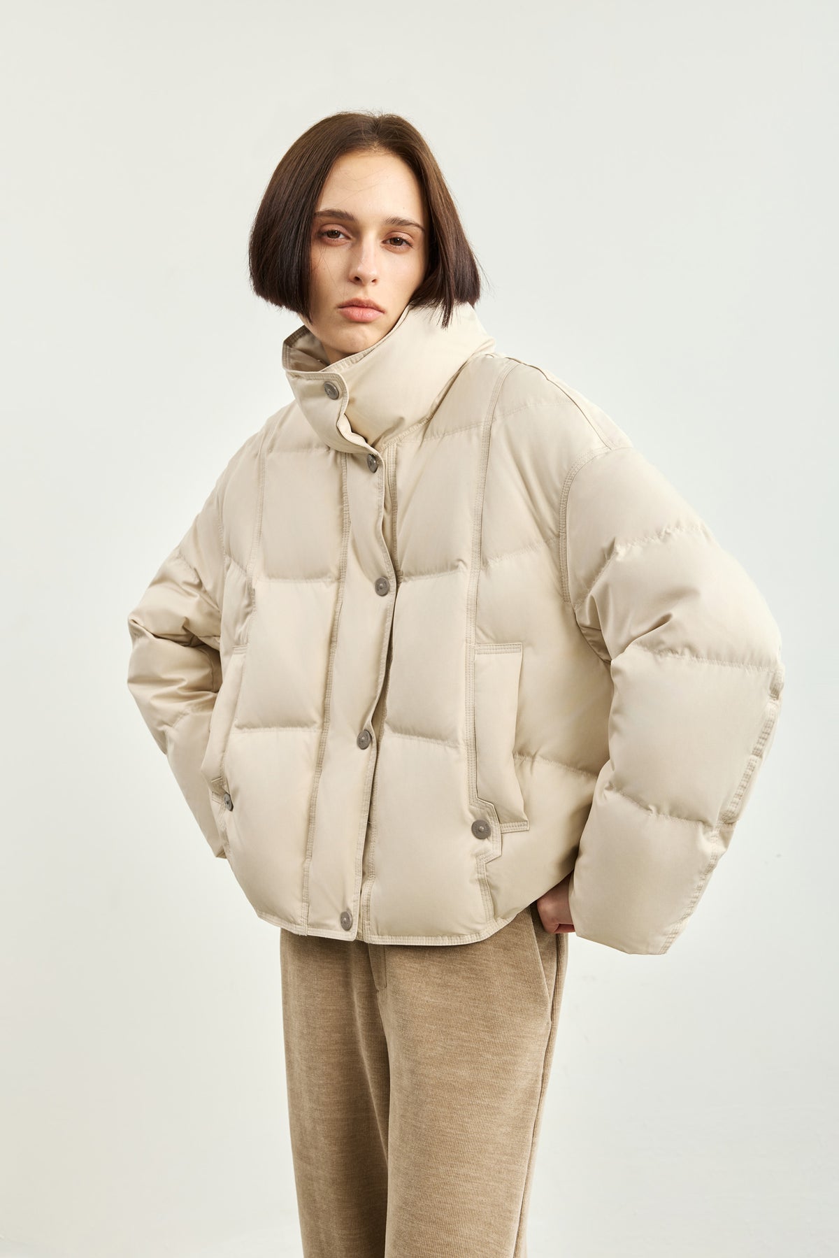 #color_Off White
