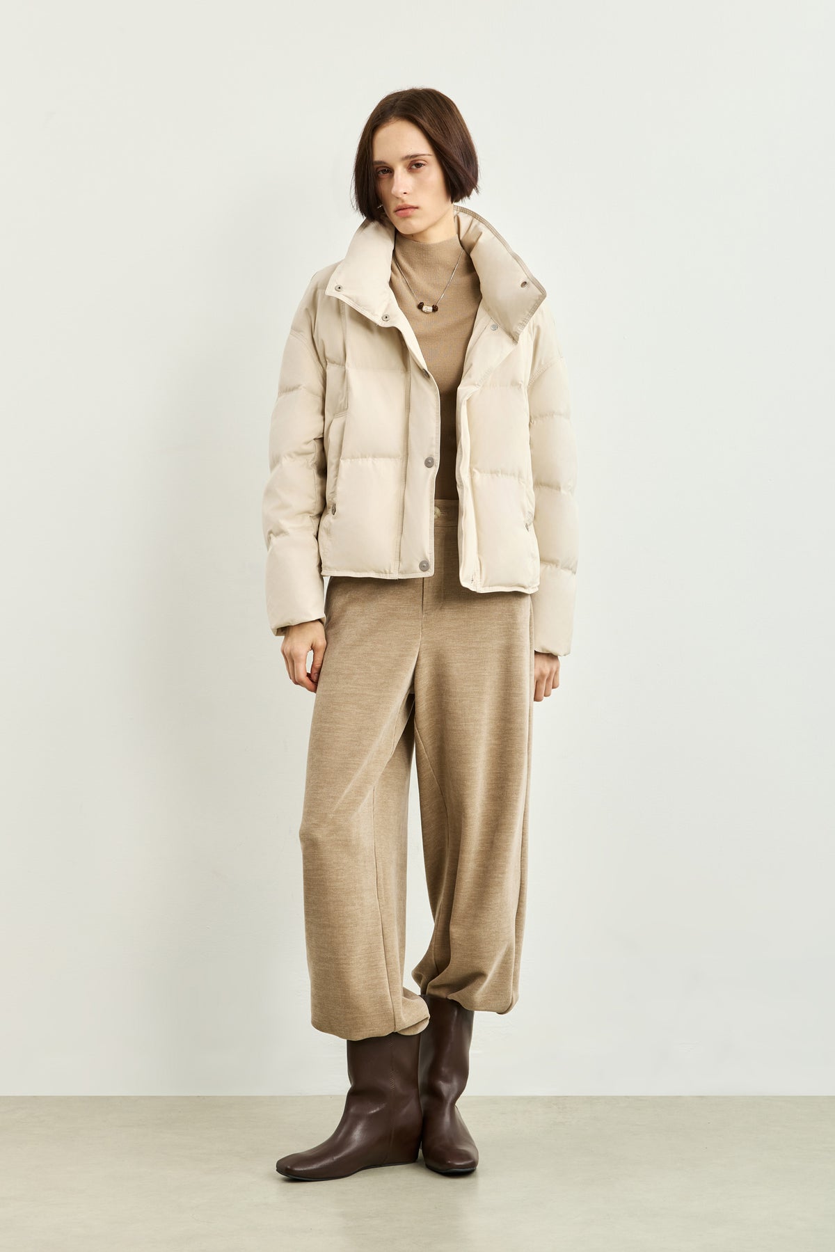 #color_Off White