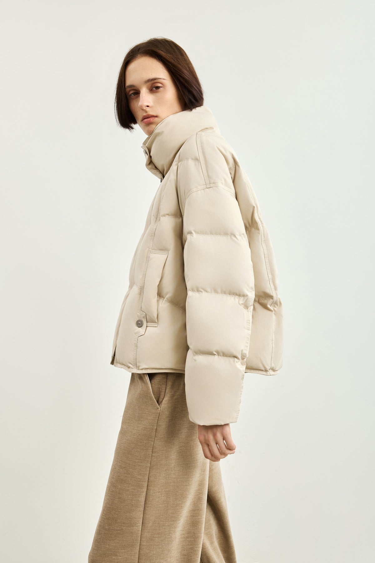 #color_Off White
