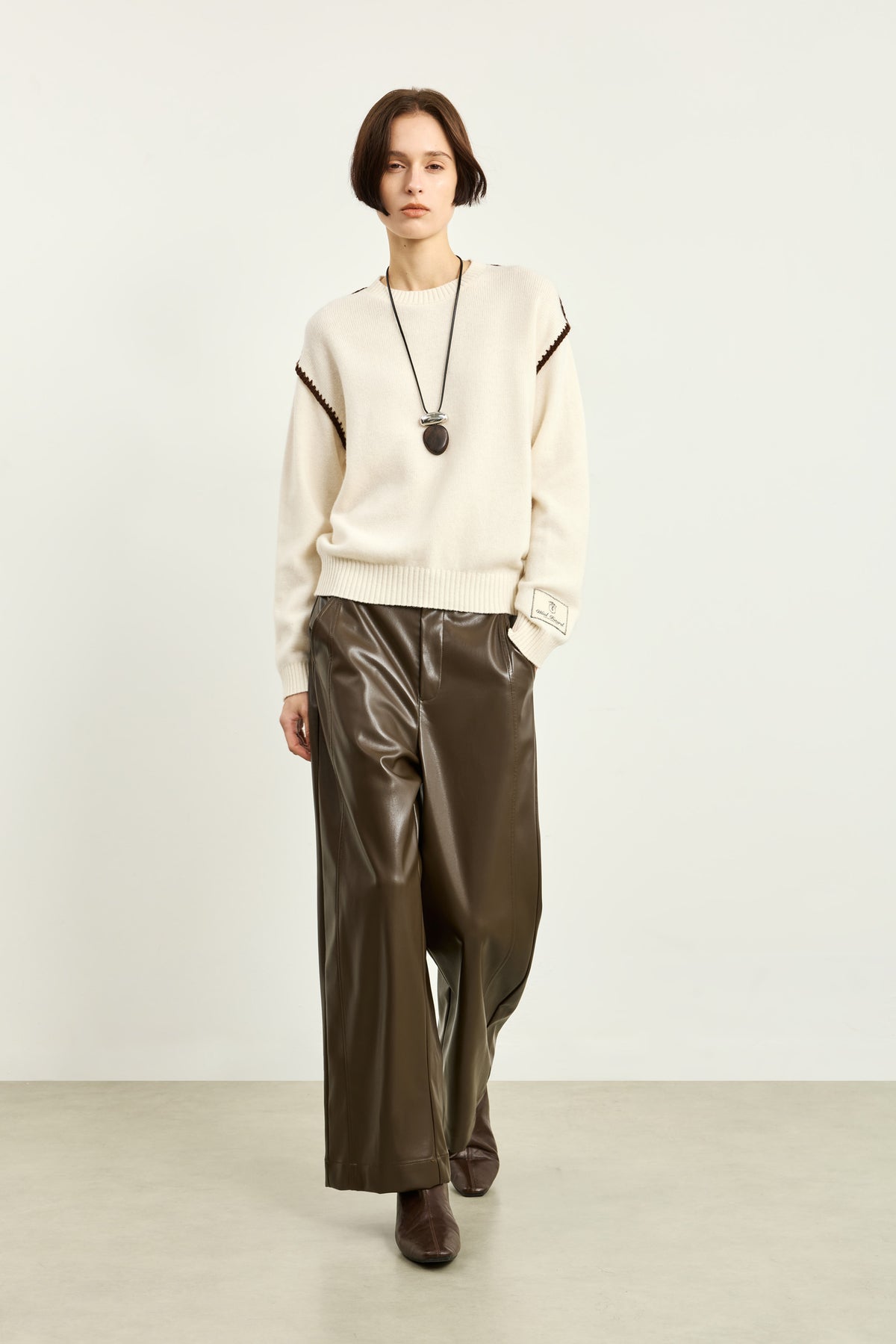 #color_Off White