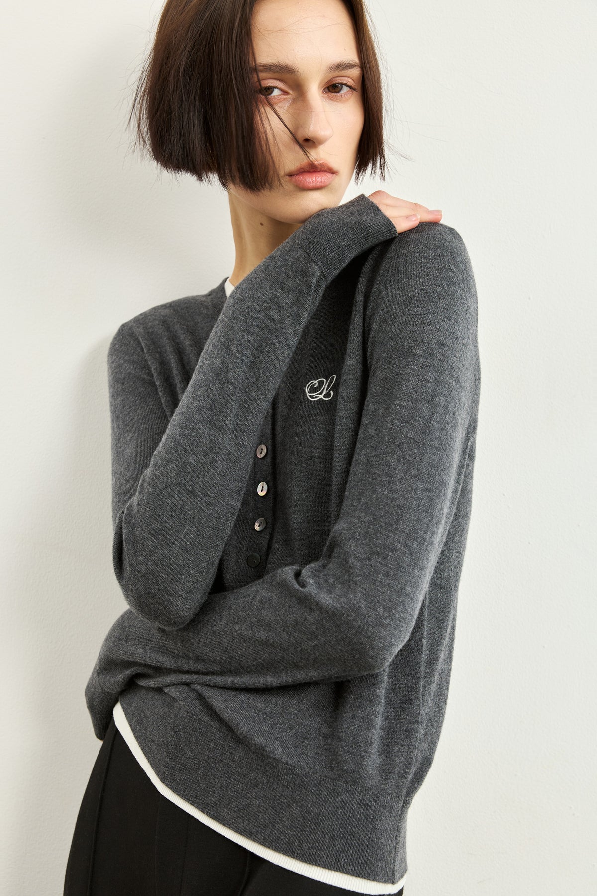 #color_Gray