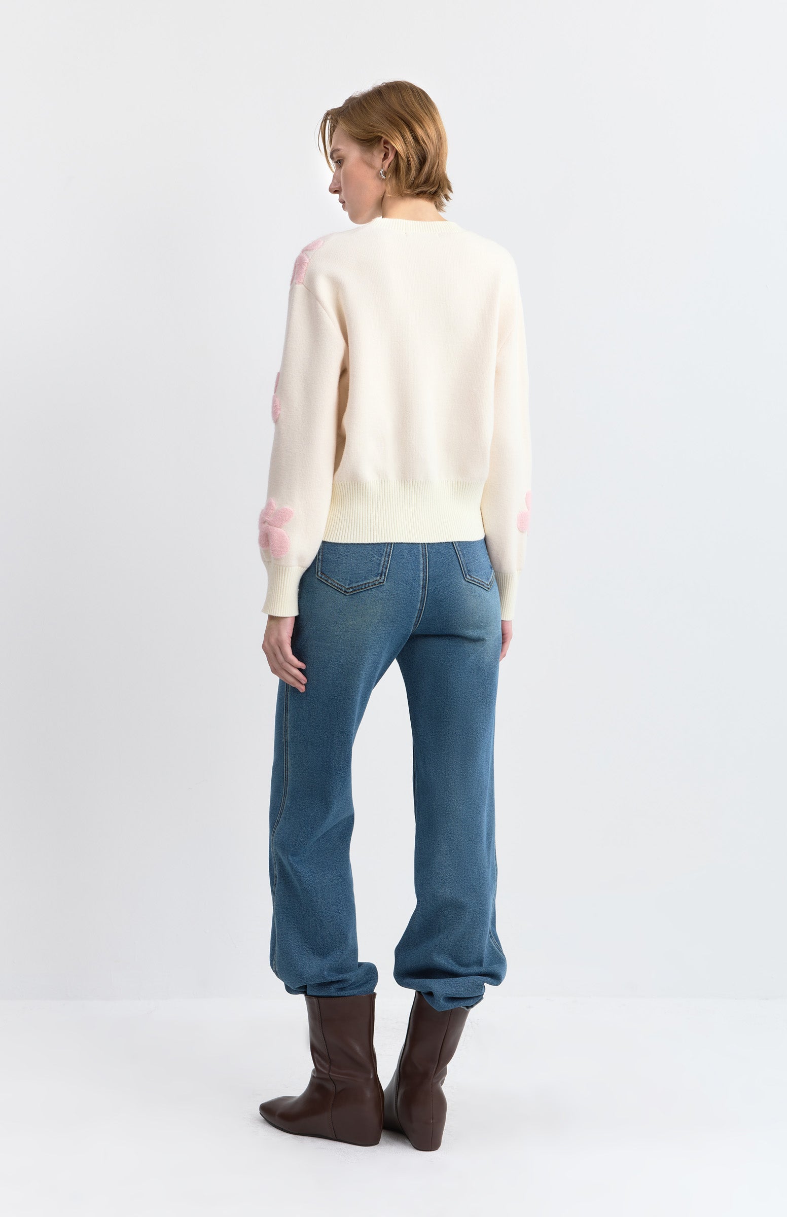 #color_Off White