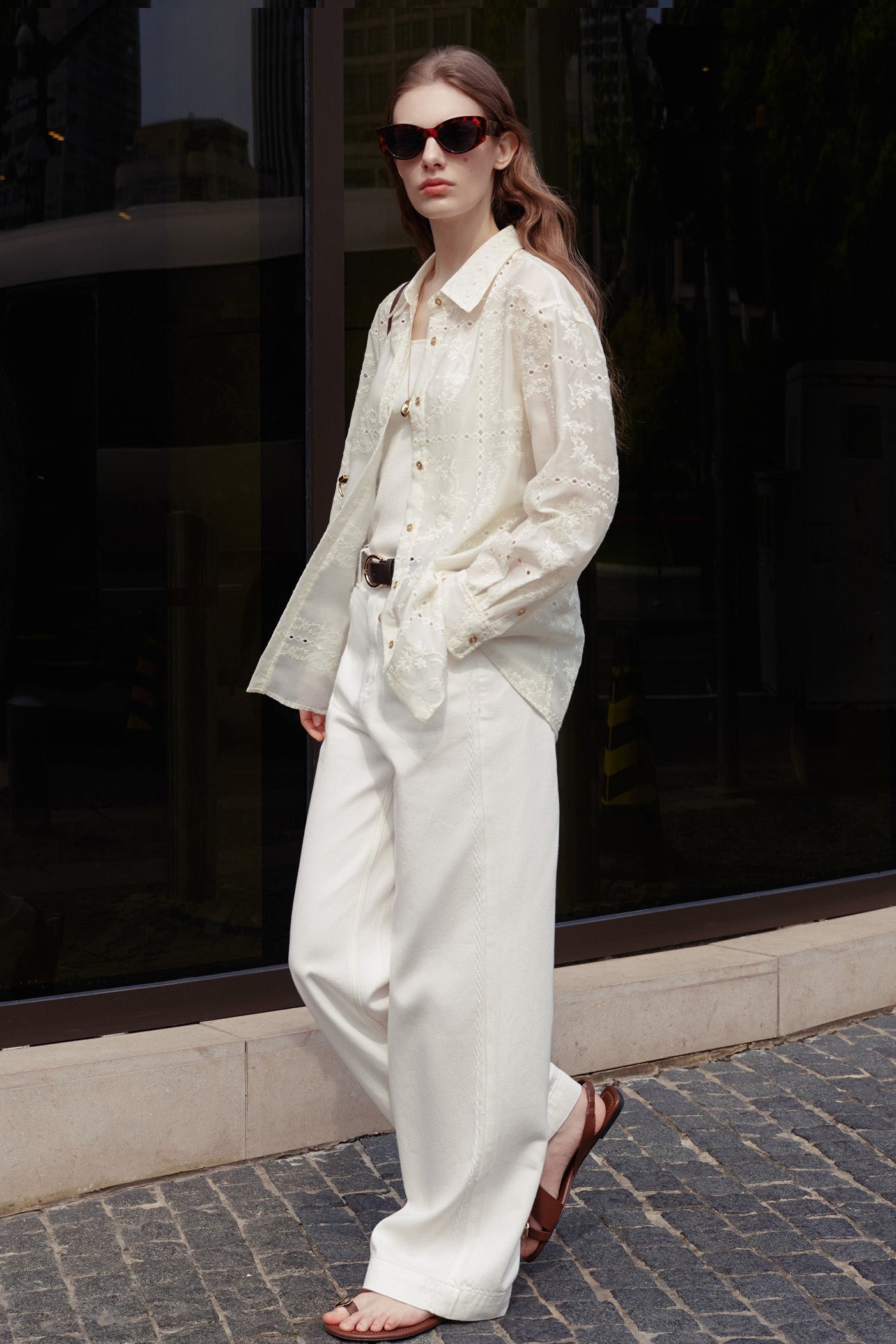 #color_Off White