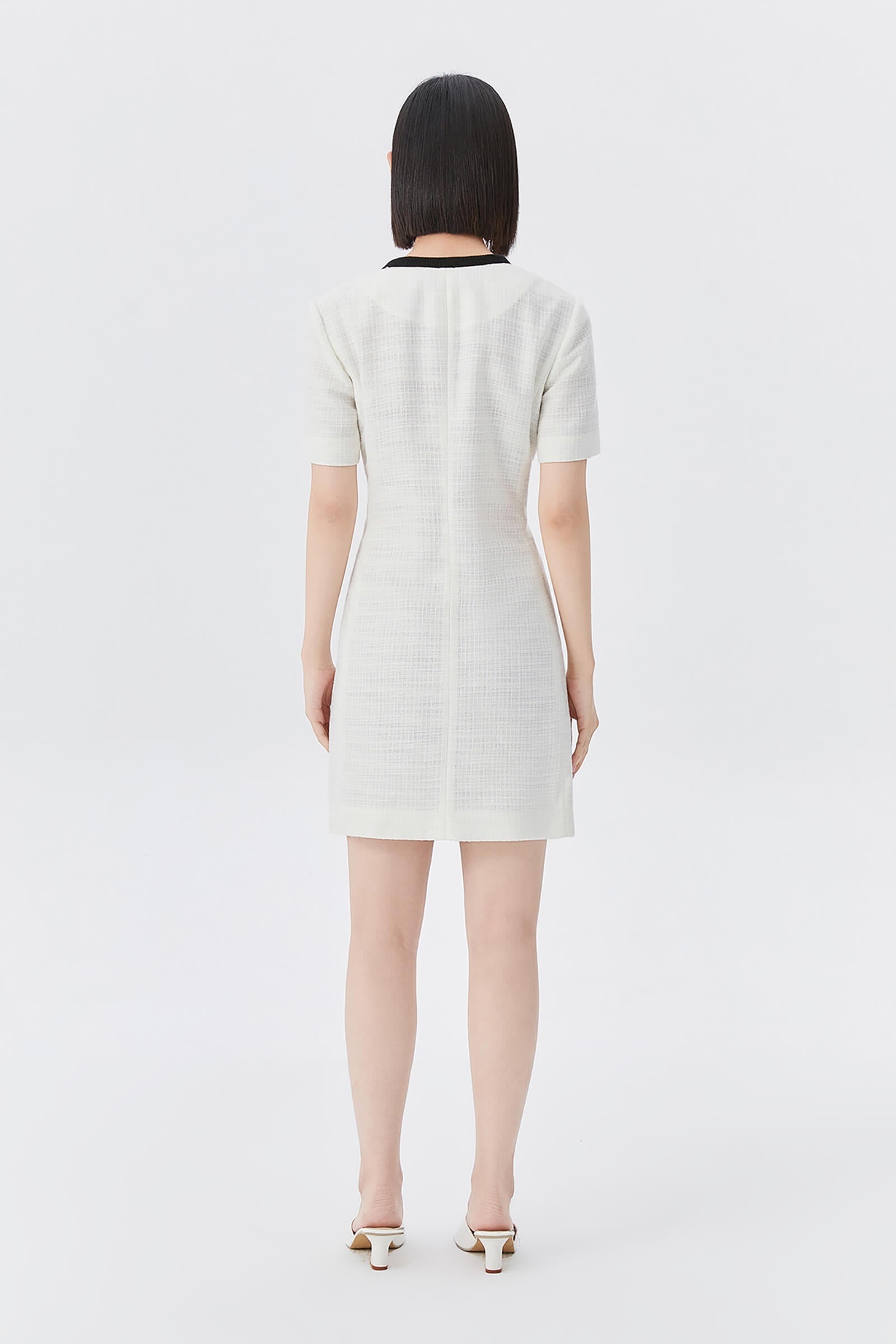 #color_Off White