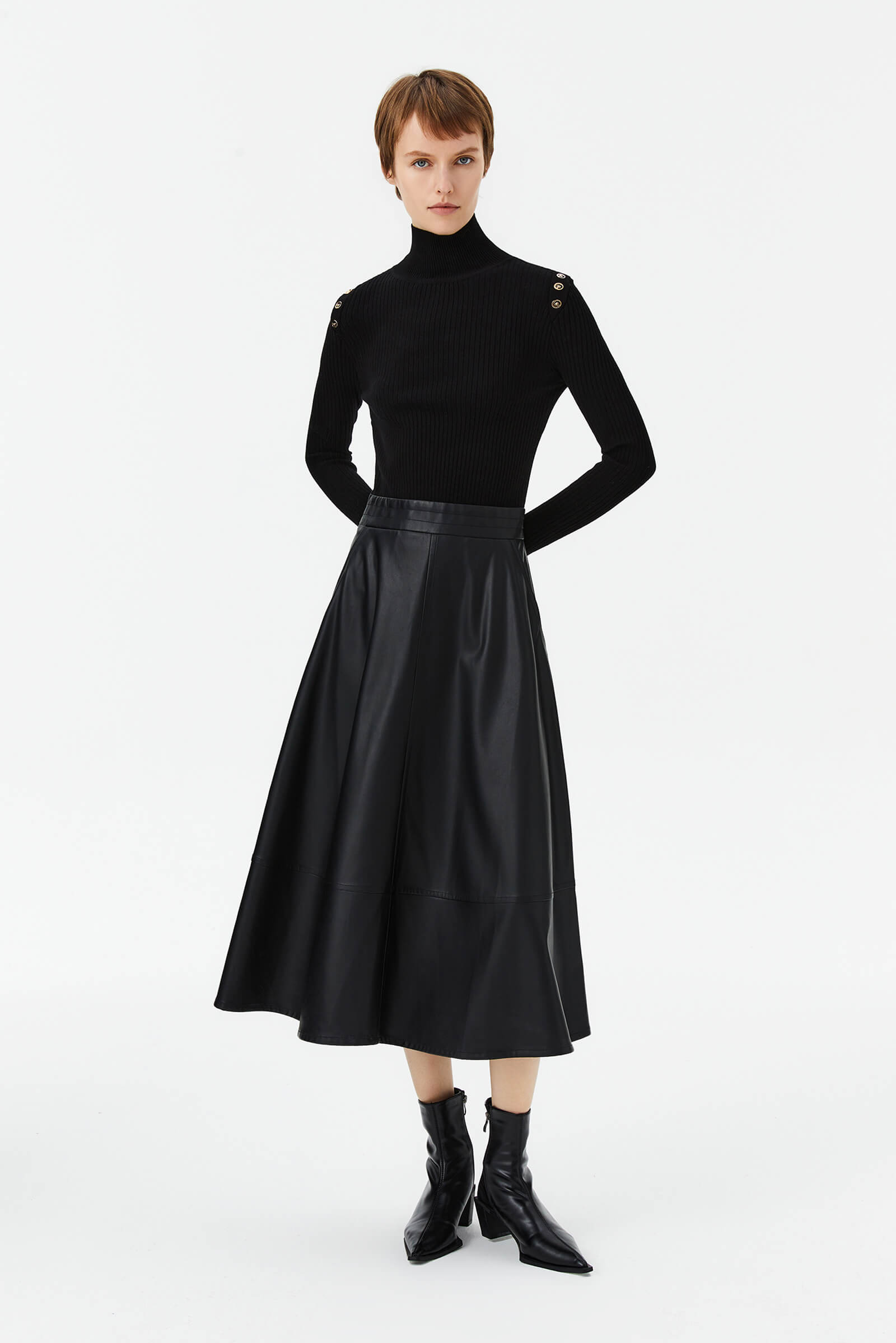 #color_Black