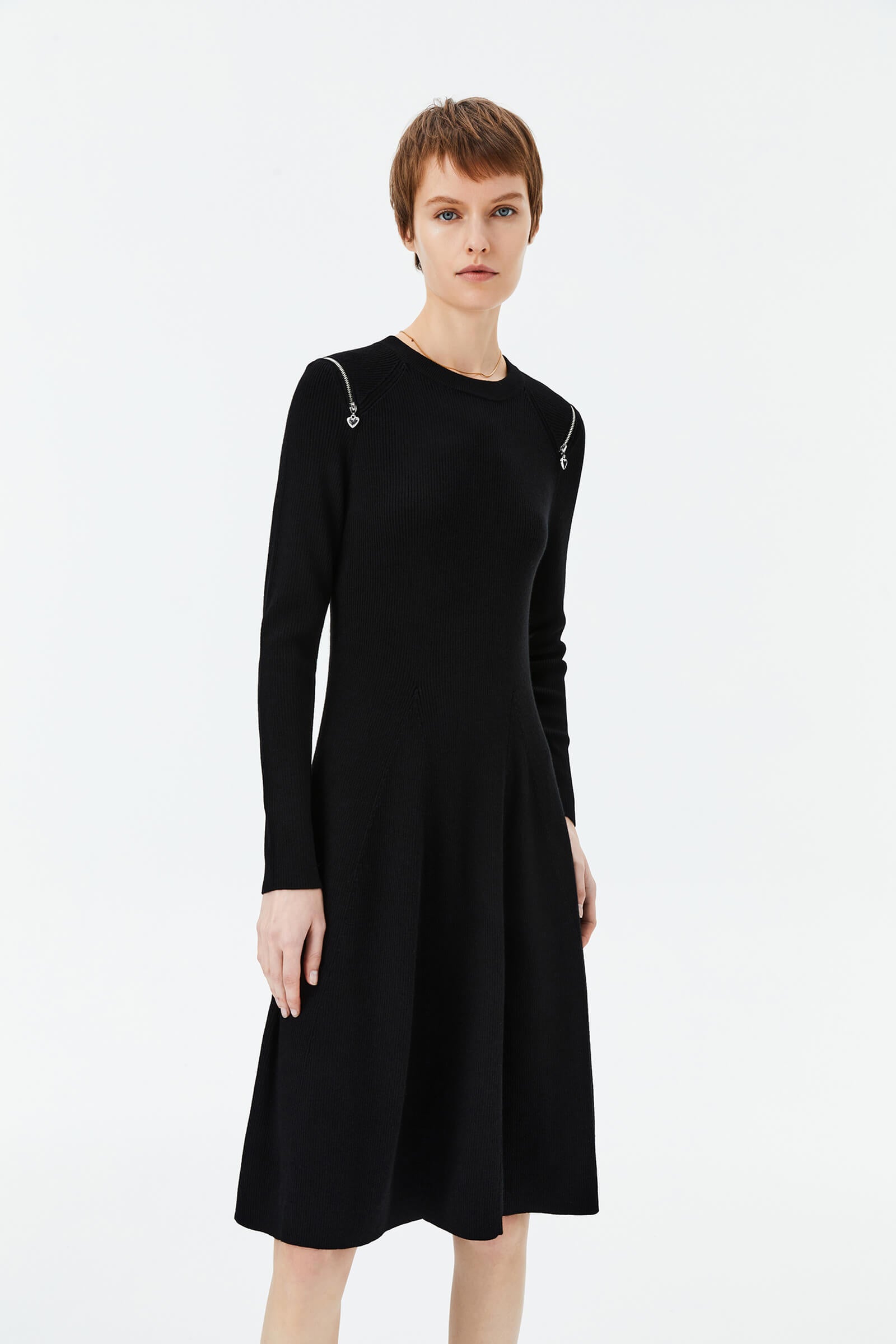 #color_Black